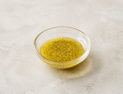 Lemon-herb dressing (olive oil, lemon juice, oregano, salt, pepper)