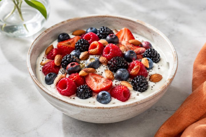 Greek Yogurt Berry Power Bowl
