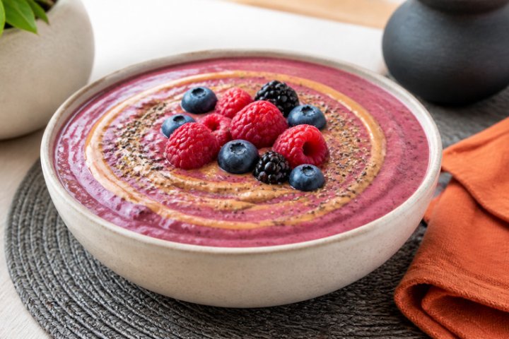 Muscle Builder's Berry Protein Smoothie