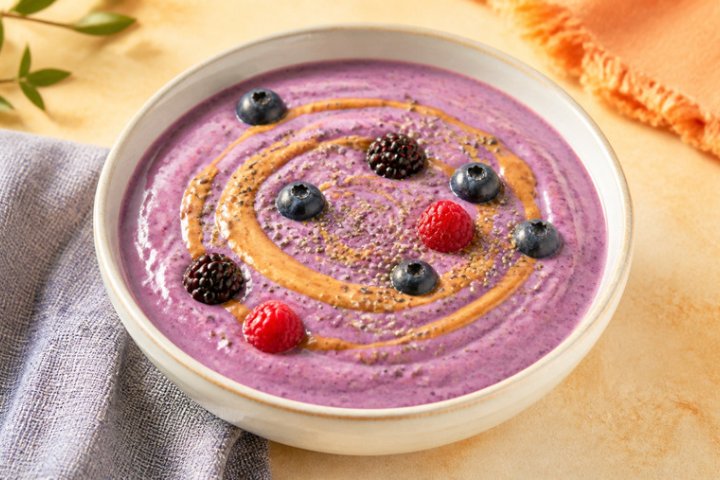 Muscle-Building Berry & Nut Butter Smoothie