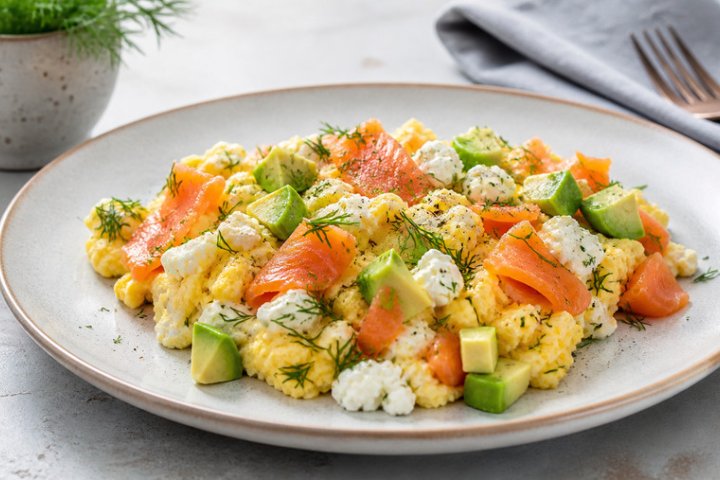 Savory Cottage Cheese & Smoked Salmon Scramble with Avocado